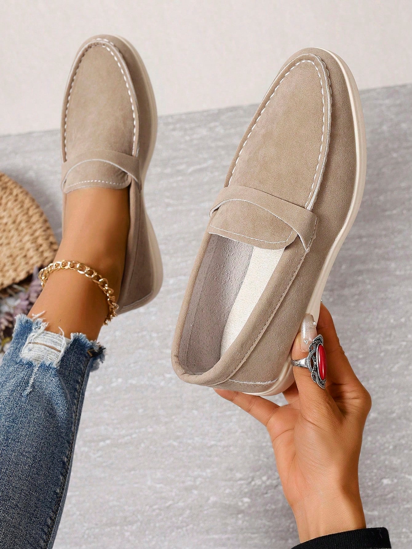 Penny: Mocassins en daim naturel, élégantes et confortables