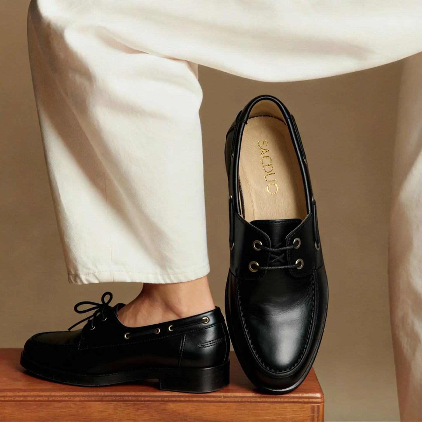 Caroline : Mocassin Femme en Cuir – Noir